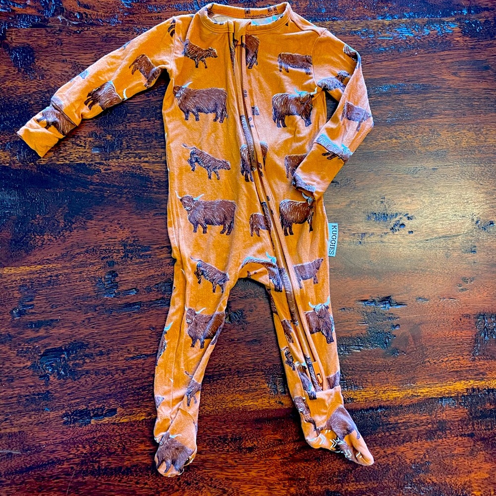 Kuggies baby pajamas